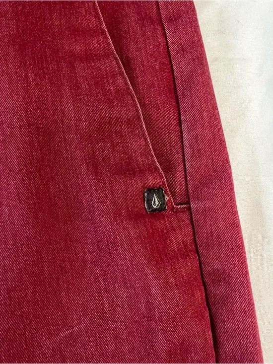 Volcom Men’s Red Casual Shorts Size 34 Chino Skate Summer - Picture 5 of 7